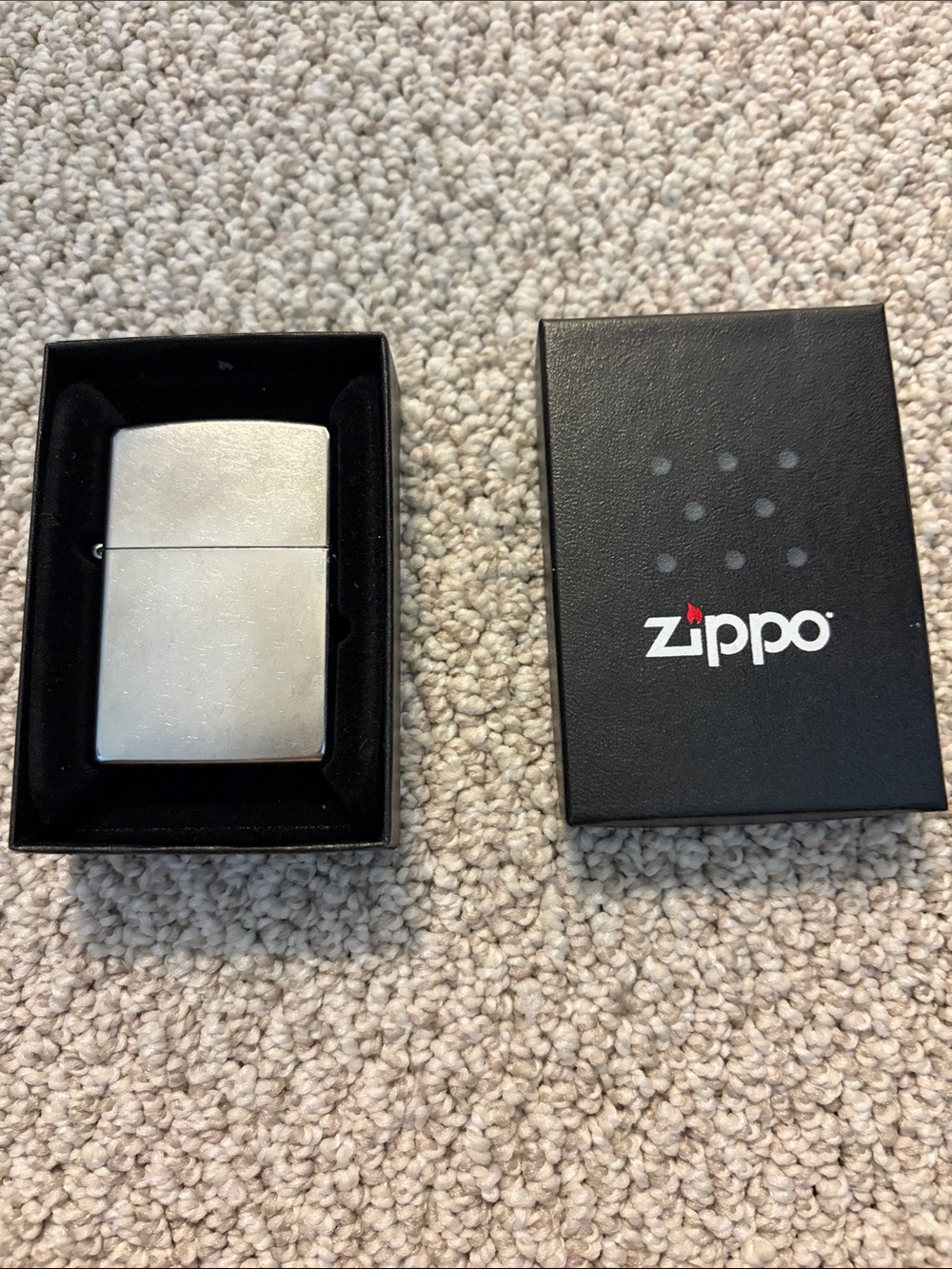 Zippo Brushed Chrome Lighter - Silver